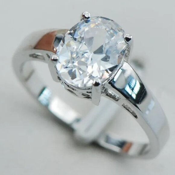 Source Unknown Jewelry - White Sapphire Silver Solitaire Fashion Ring Size 7 NWOT